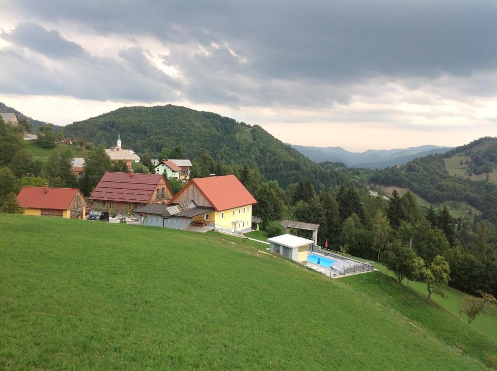 Apartments Za Grapo Cerkno Exterior photo